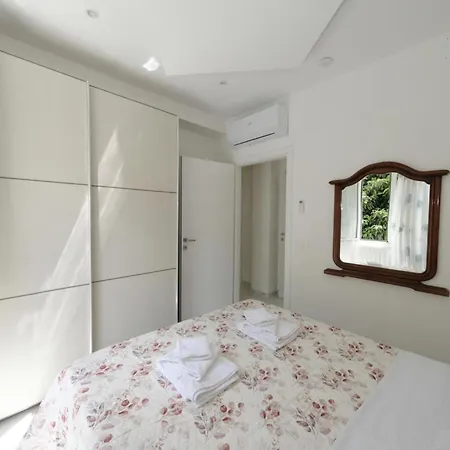 Seaside - Sleeps 6 - Balcony Apartman Rapallo
